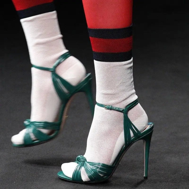 Lady Shoes  Strappy Sepatu Heels