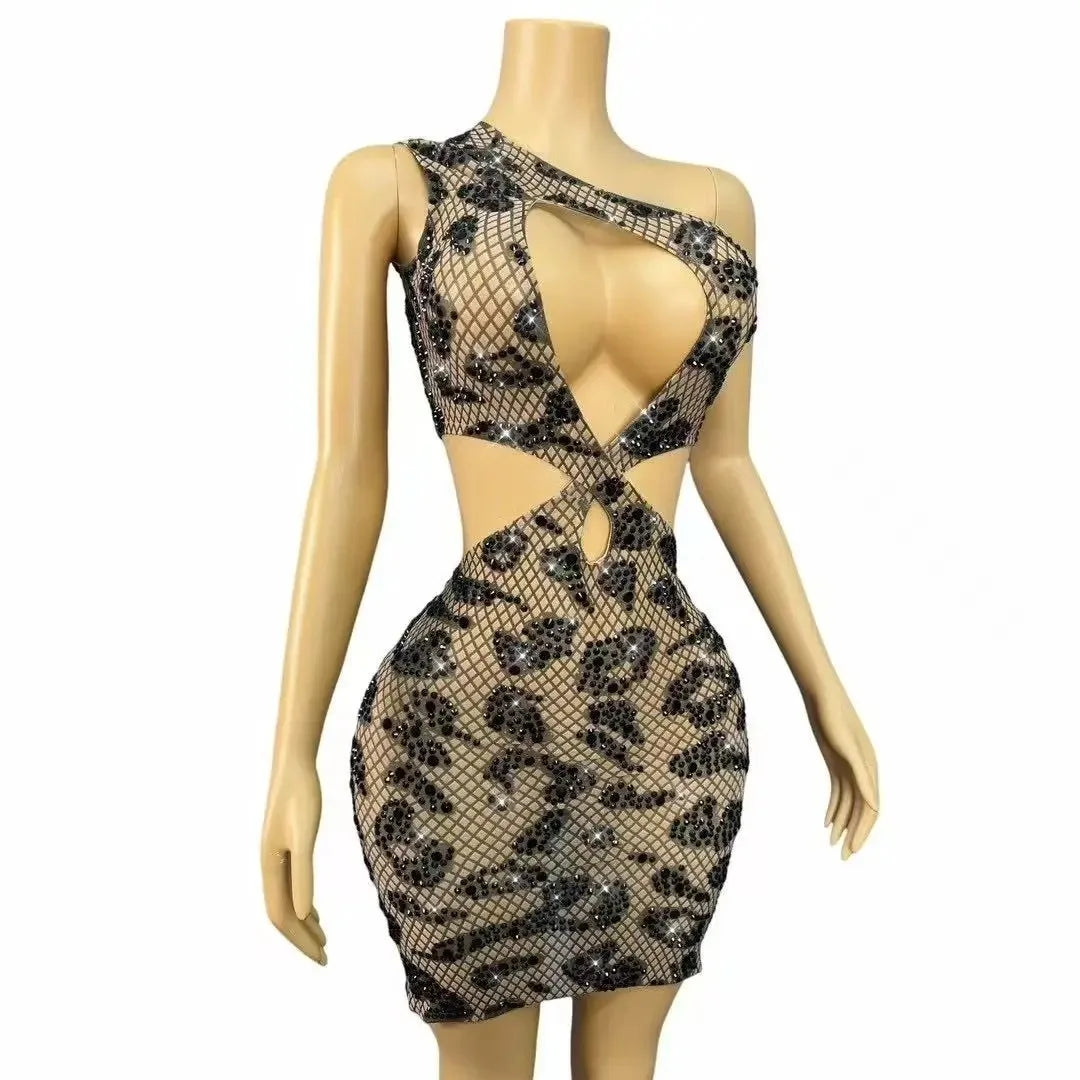 One Shoulder Designed Shining Black Dress