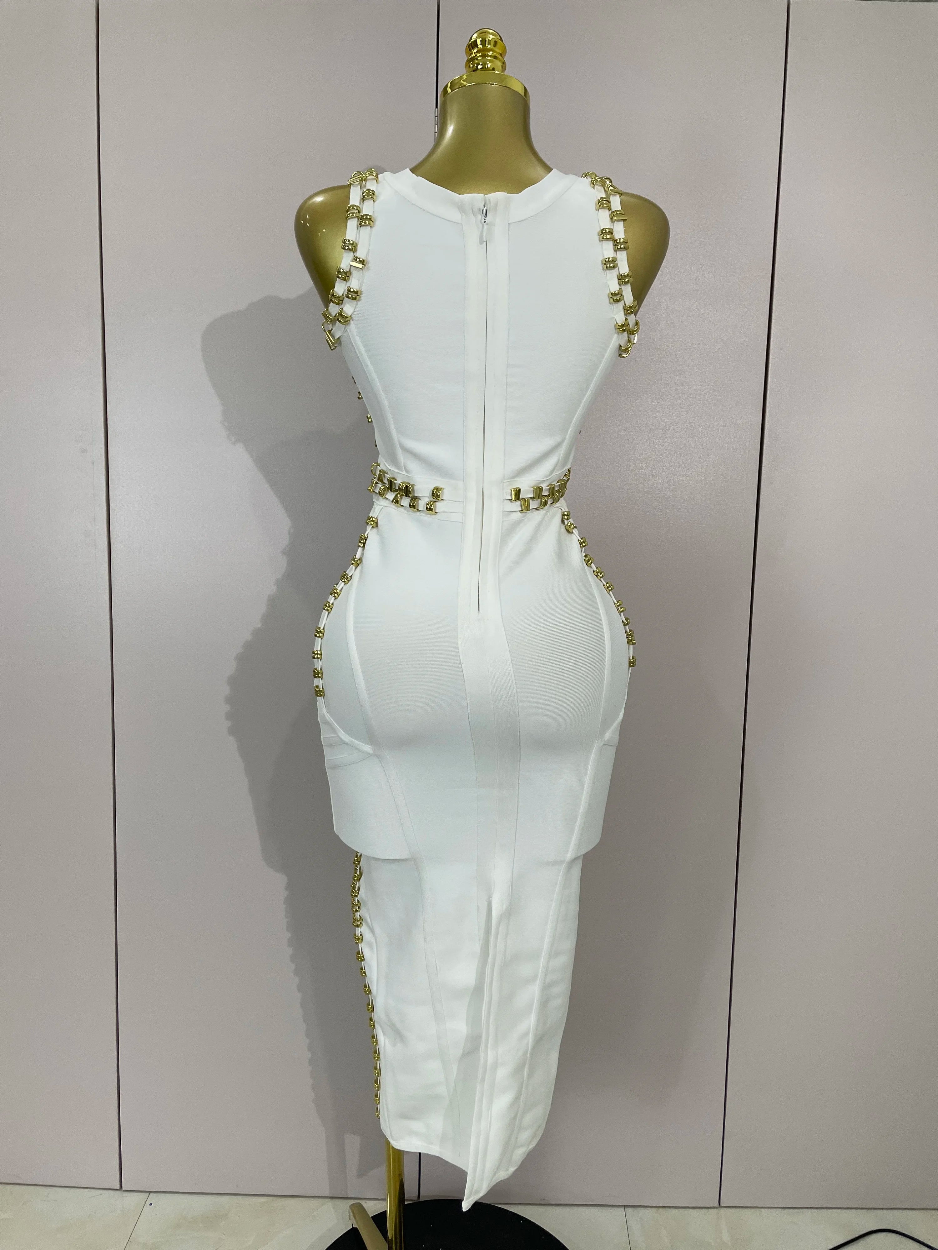 Elegance White Metal Buckle O Neck Sleeveless  Dress