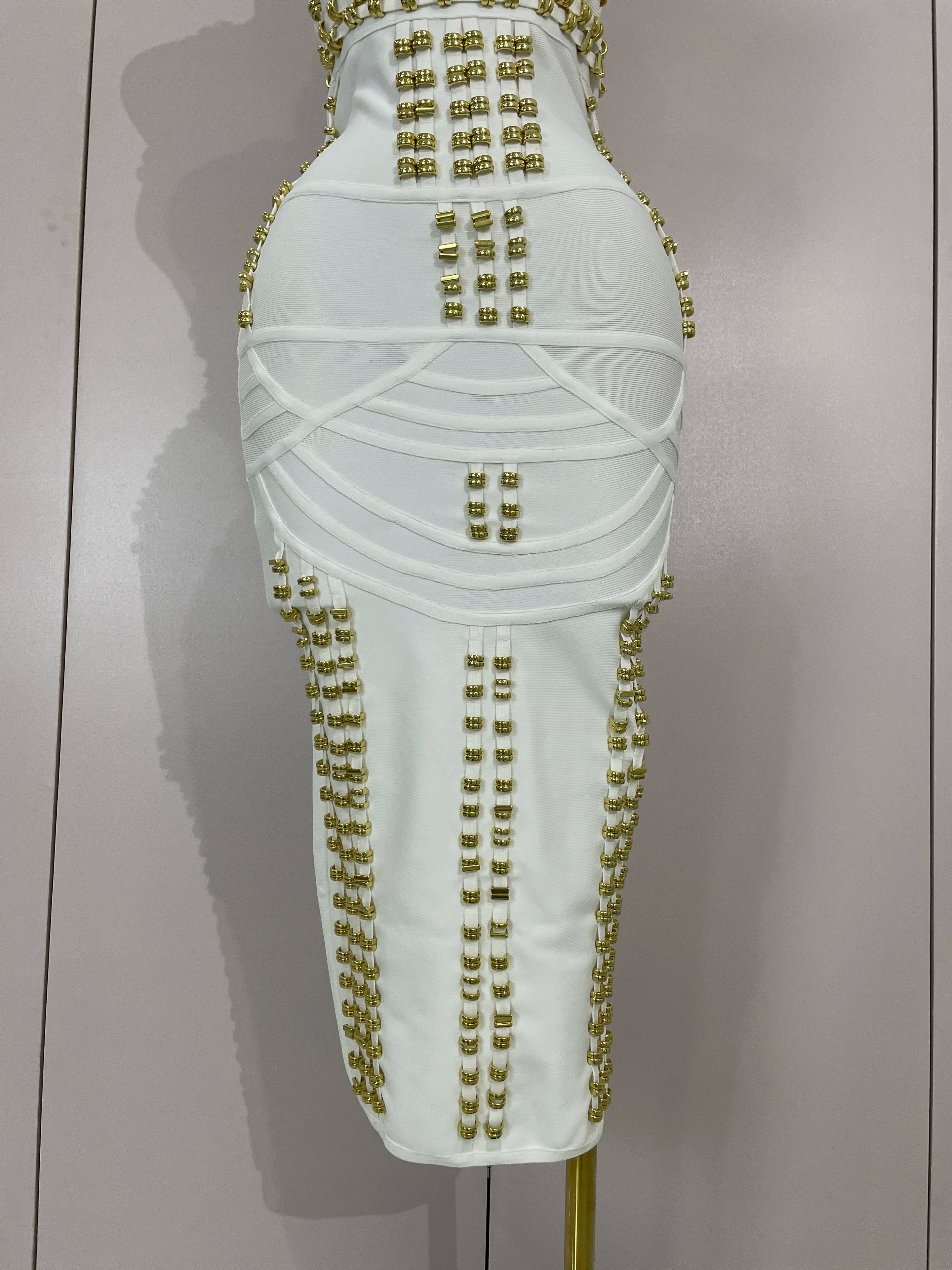 Elegance White Metal Buckle O Neck Sleeveless  Dress