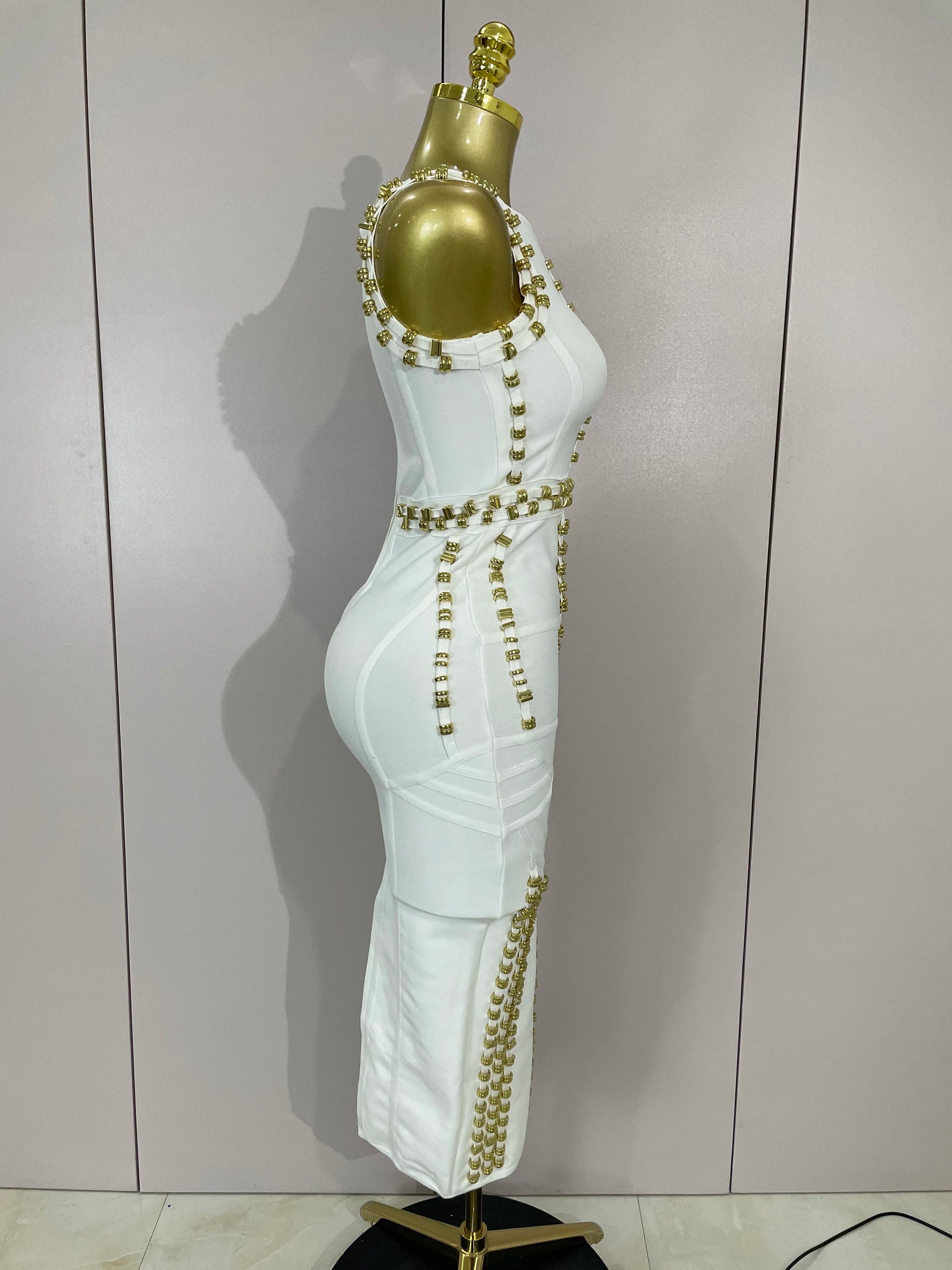 Elegance White Metal Buckle O Neck Sleeveless  Dress